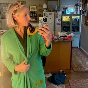 Vintage 60s Vanity Fair Kelly Green Terry Cloth  Women's Cardigan Duster